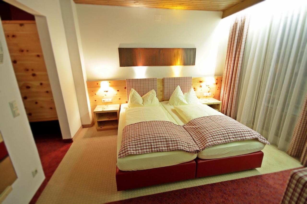 Hotel-Restaurant Forellenhof Puchberg am Schneeberg Extérieur photo