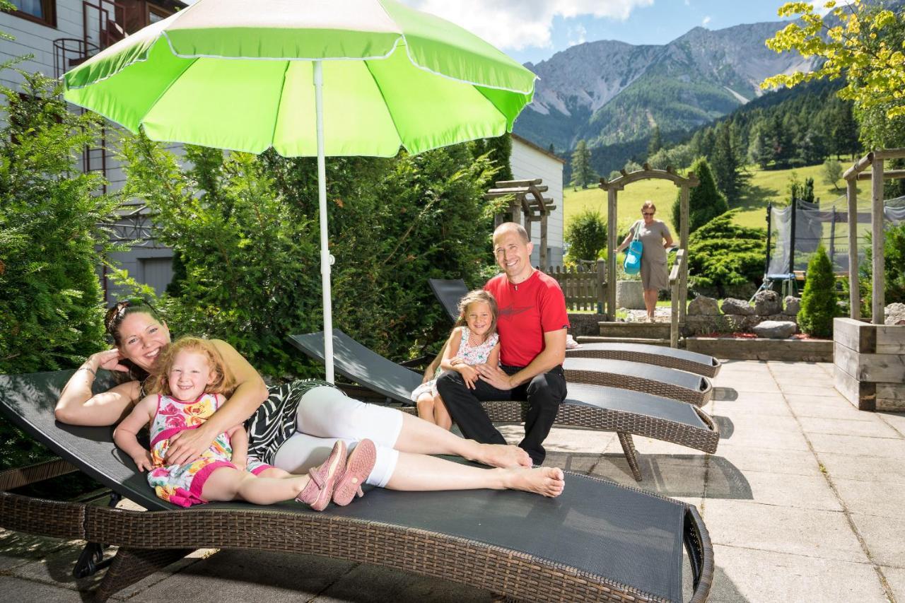 Hotel-Restaurant Forellenhof Puchberg am Schneeberg Extérieur photo